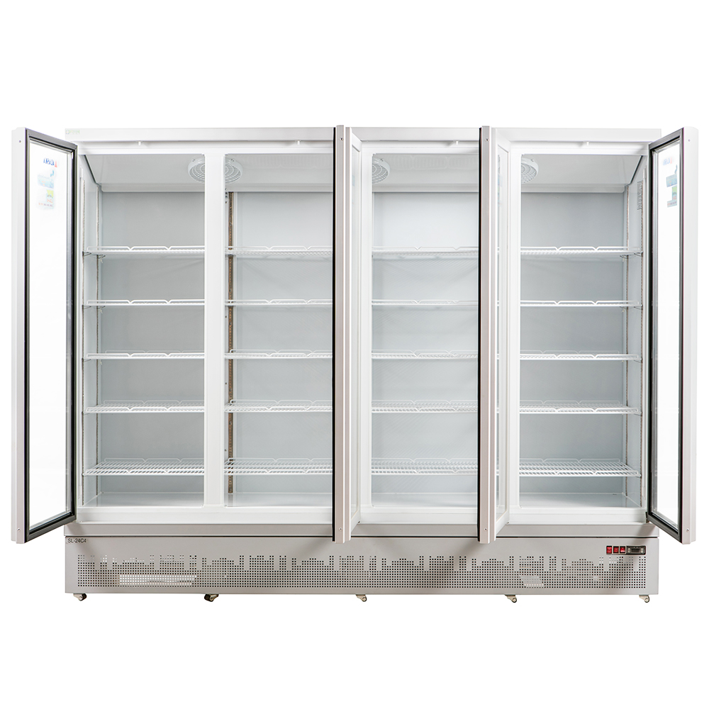 Không gian trưng bày rộng rãi của tủ mát siêu thị 4 cánh