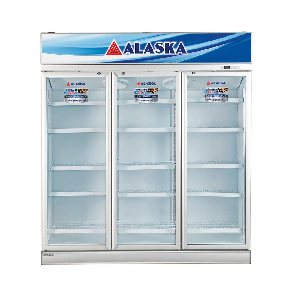 Cửa kính Low-E tự đóng và không gian 15 kệ rộng rãi của tủ mát Alaska LC-1500C3